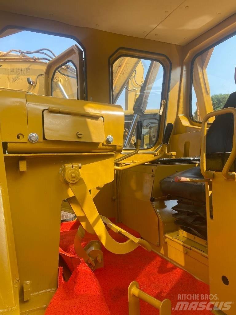 CAT D 8 K 履帶推土機