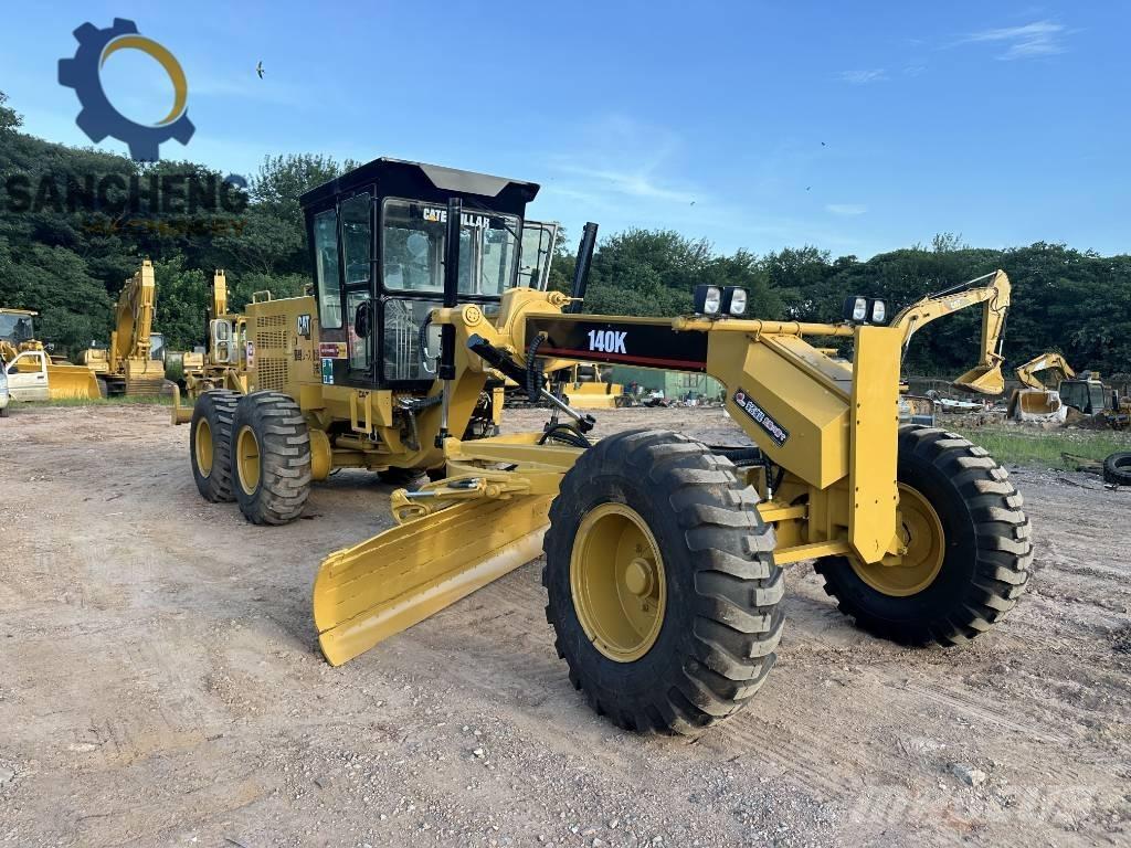 CAT 140K 平土機