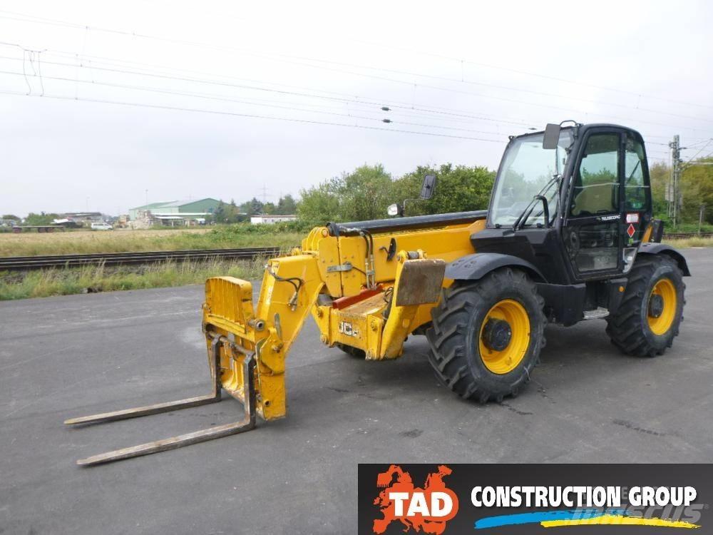 JCB 535-140 Hiviz 伸縮臂操作車