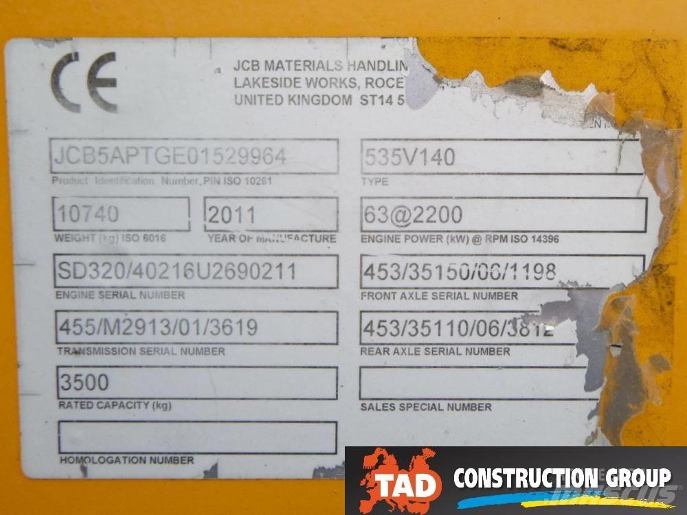 JCB 535-140 Hiviz 伸縮臂操作車