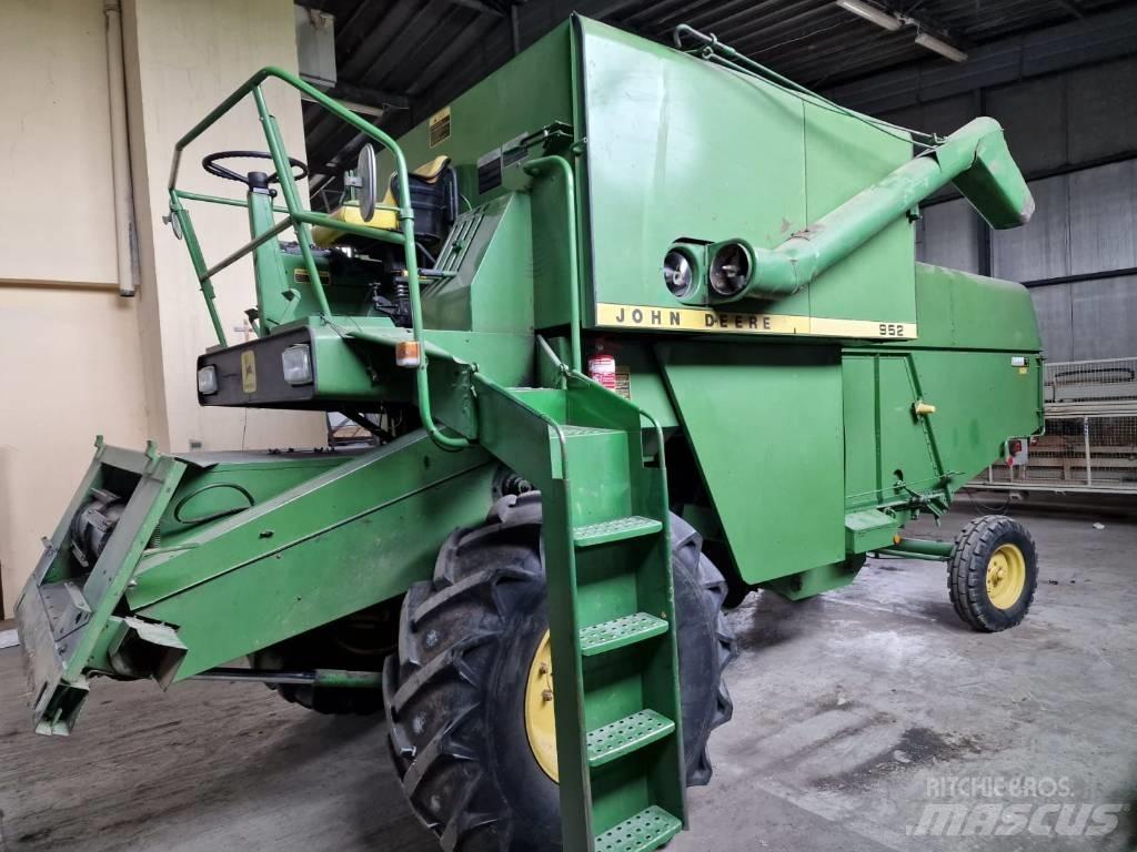 John Deere 952 聯合收穫機