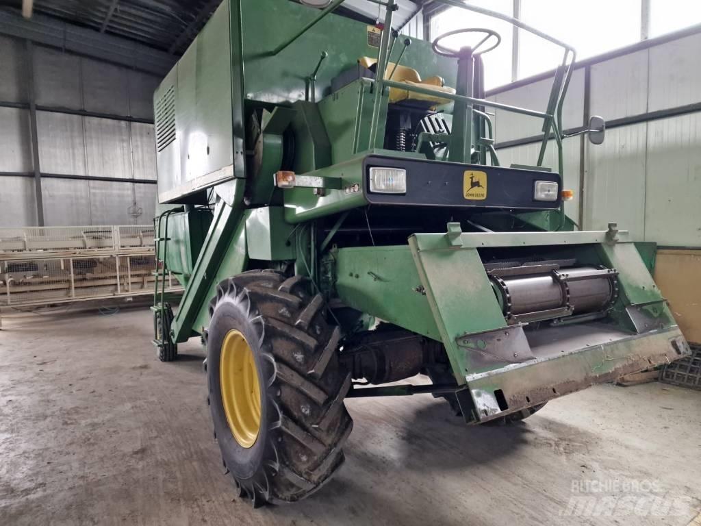 John Deere 952 聯合收穫機