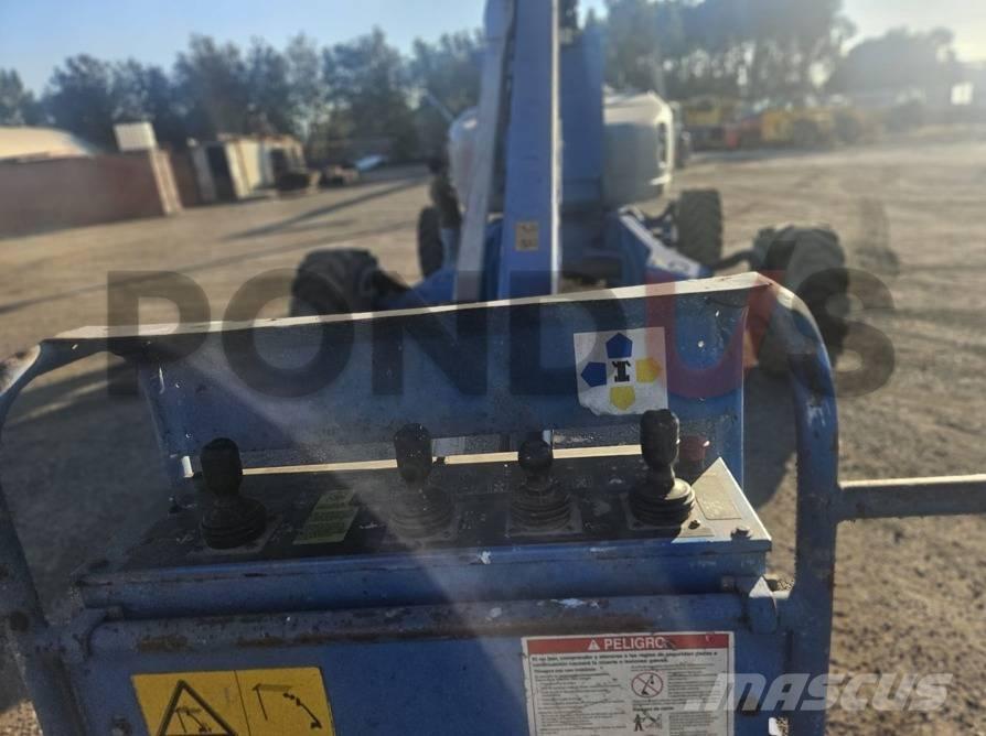 Genie Z 135 曲臂高空作業車