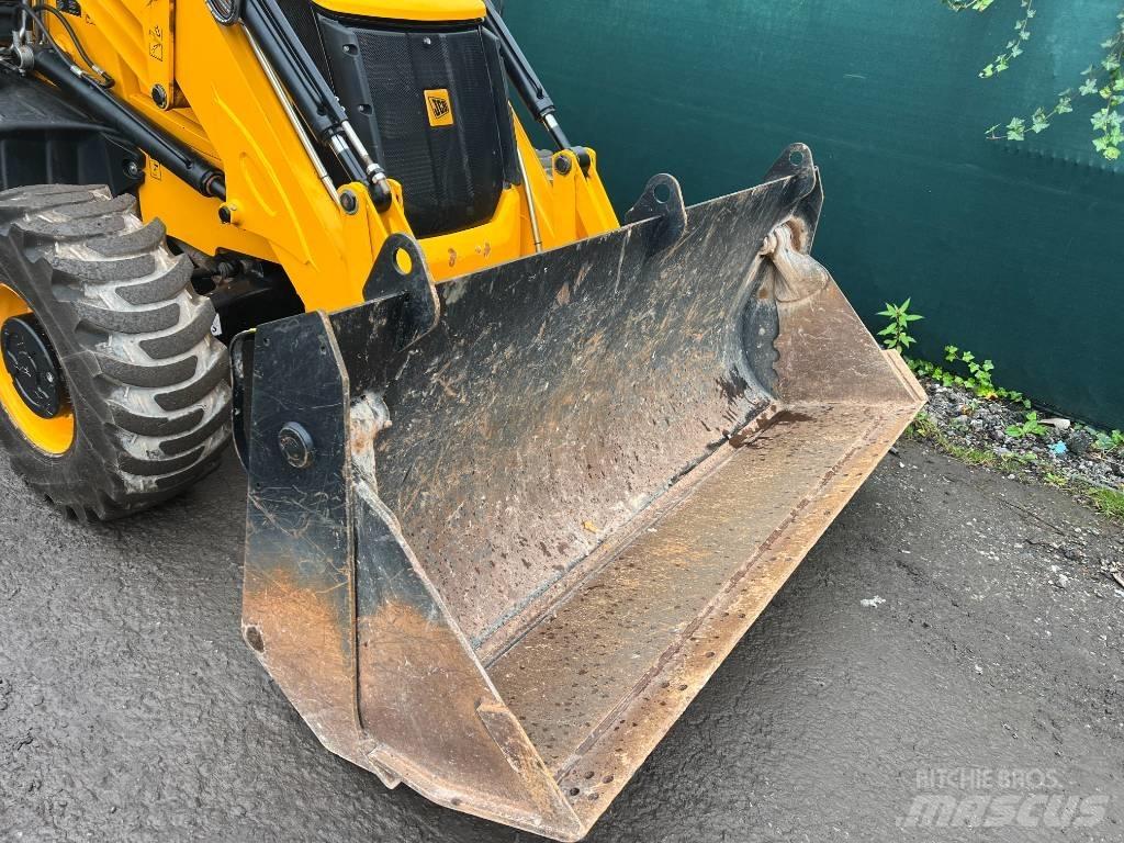 JCB 3 CX 反鏟裝載機
