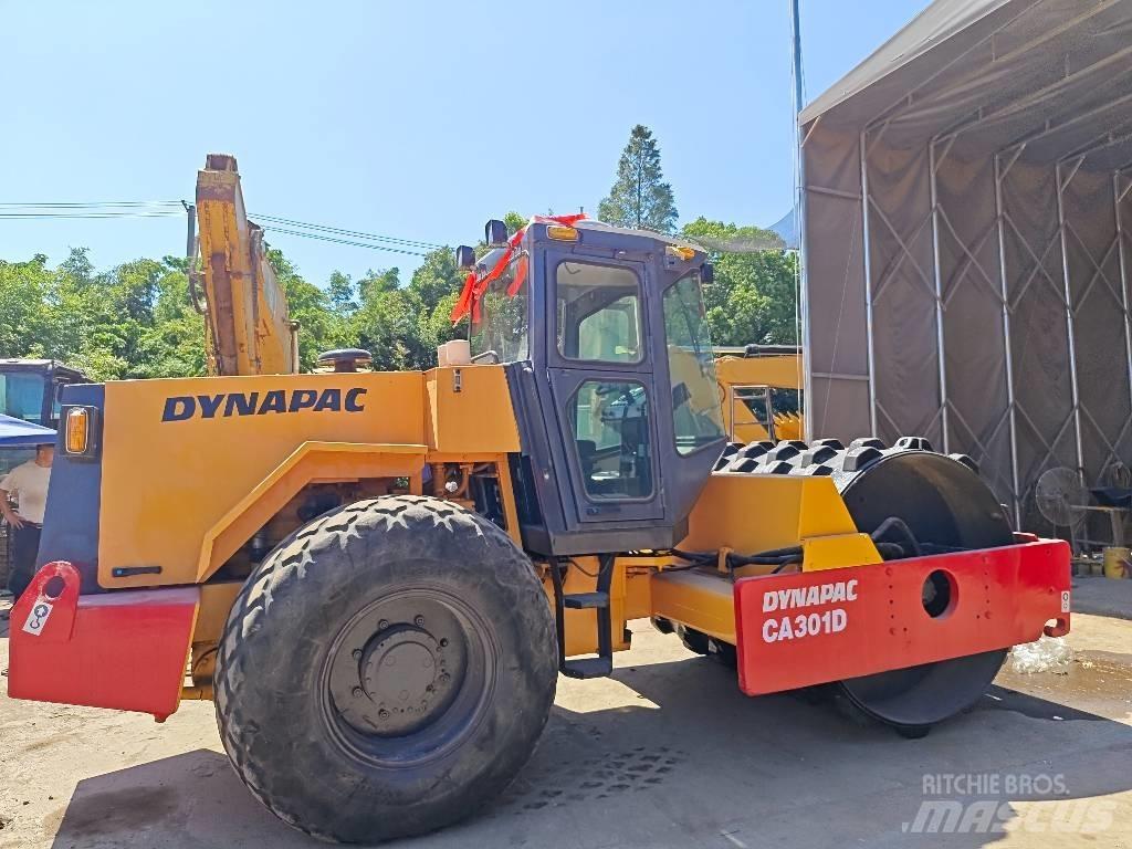 Dynapac CA 301 D 單輪滾壓機