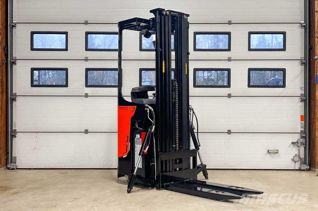 Rocla SST 16 AC 自走式堆積機