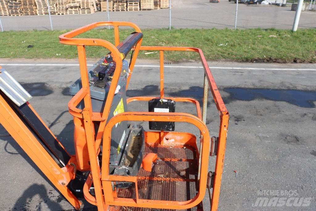 JLG M450AJ 曲臂高空作業車