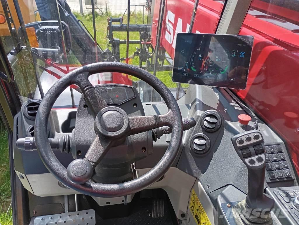 Sany STH 1840 伸縮臂操作車