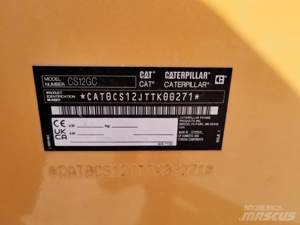 CAT CS 12 GC 單輪滾壓機