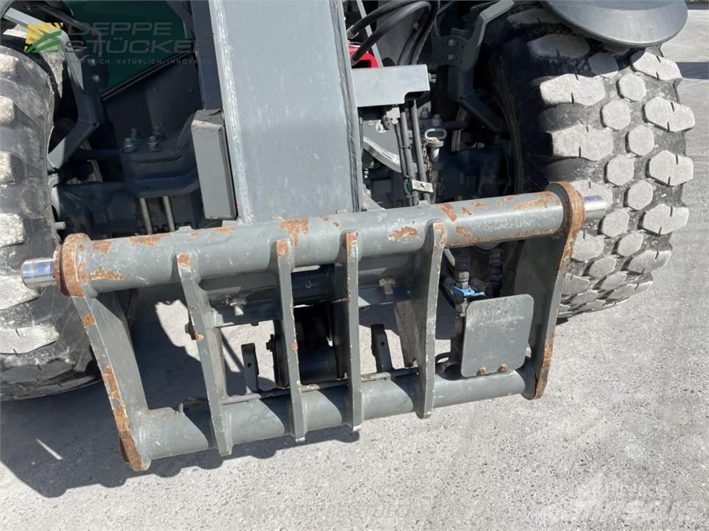 Kramer KT 557 伸縮臂操作車