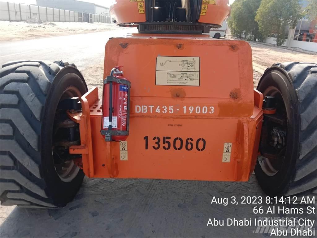 JLG 1350SJP 伸縮臂高空作業車