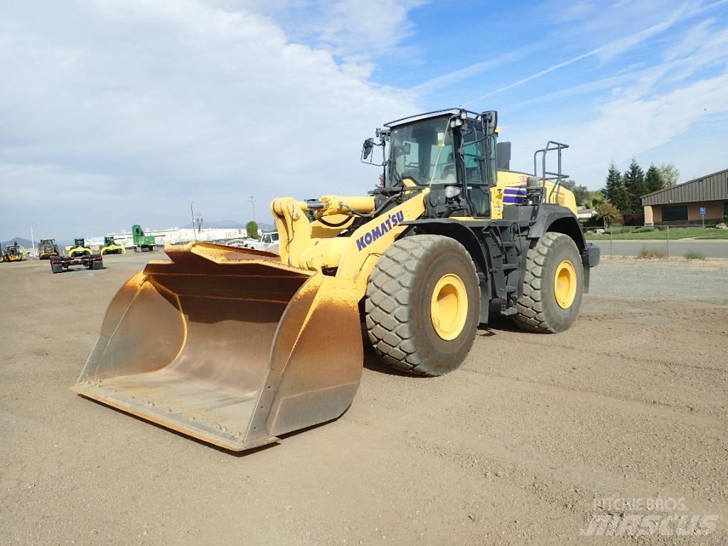 Komatsu WA475-10 輪胎式裝載機