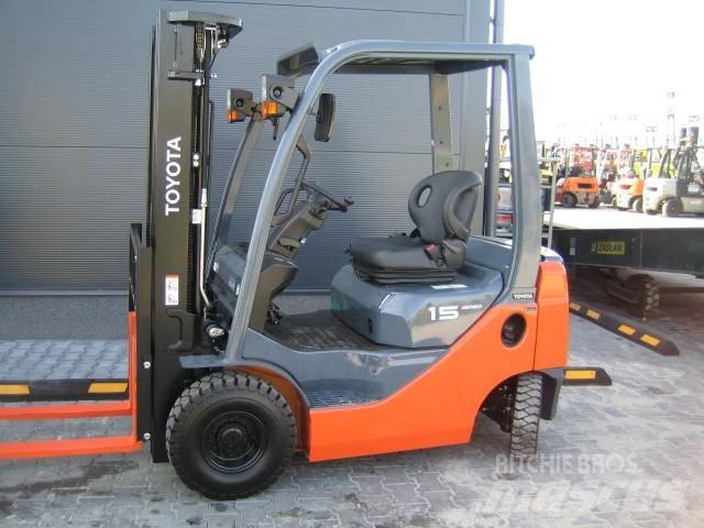 TOYOTA 028FGF15 液化石油氣LPG卡車