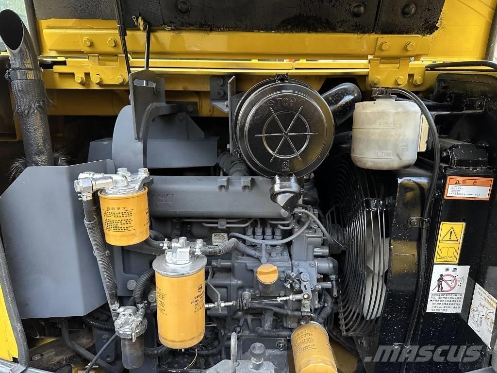 Komatsu PC56-7 小型挖土機/掘鑿機<7t(小型挖掘機)