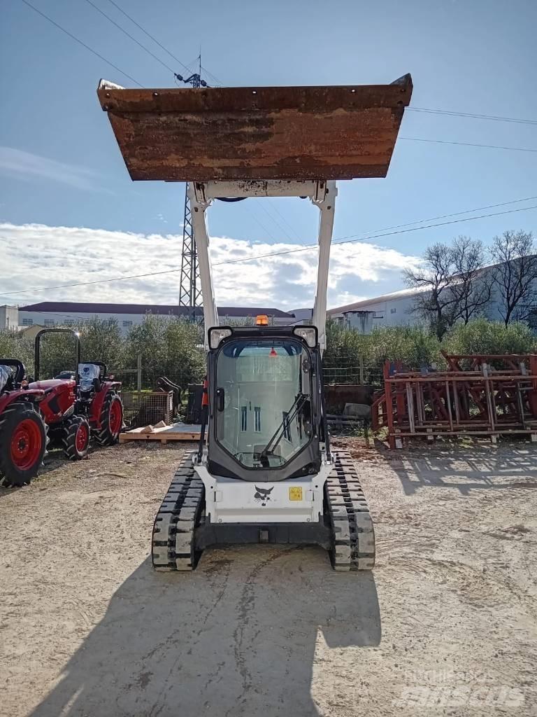 Bobcat T 590 滑移轉向裝載機
