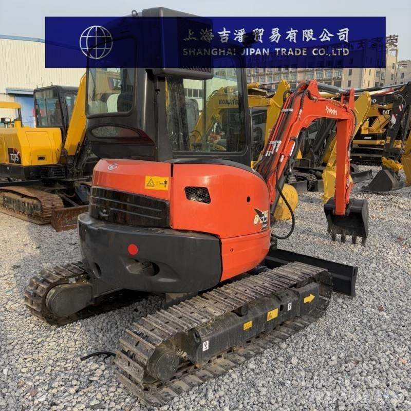 Kubota U 35 小型挖土機/掘鑿機<7t(小型挖掘機)