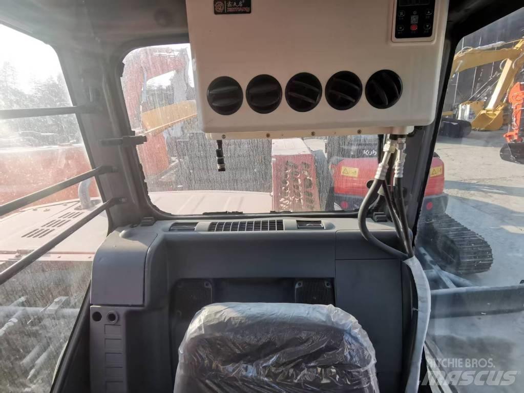 Hitachi ZX 70 中型挖土機/掘鑿機/挖掘機 7t-12t