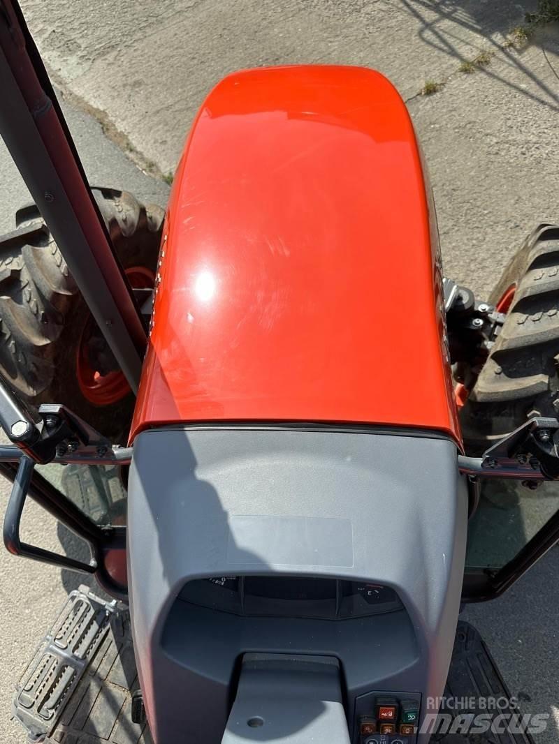 Kubota M4063 ROPS 曳引機