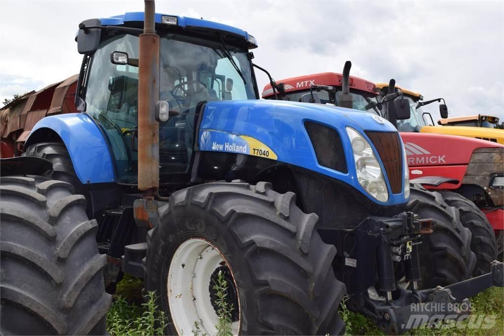 New Holland T 7040 曳引機
