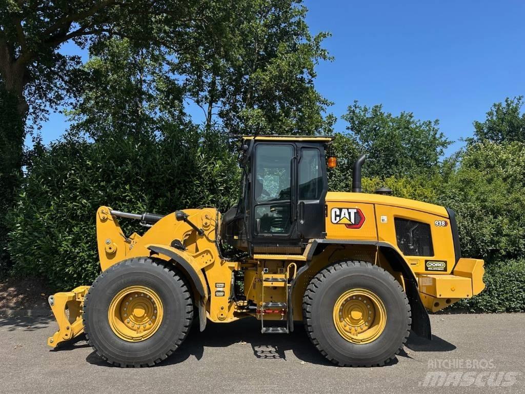 CAT 938 輪胎式裝載機