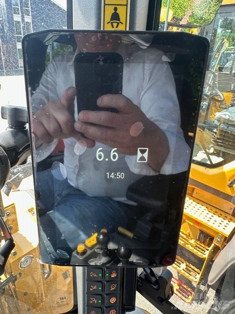 CAT 938 輪胎式裝載機