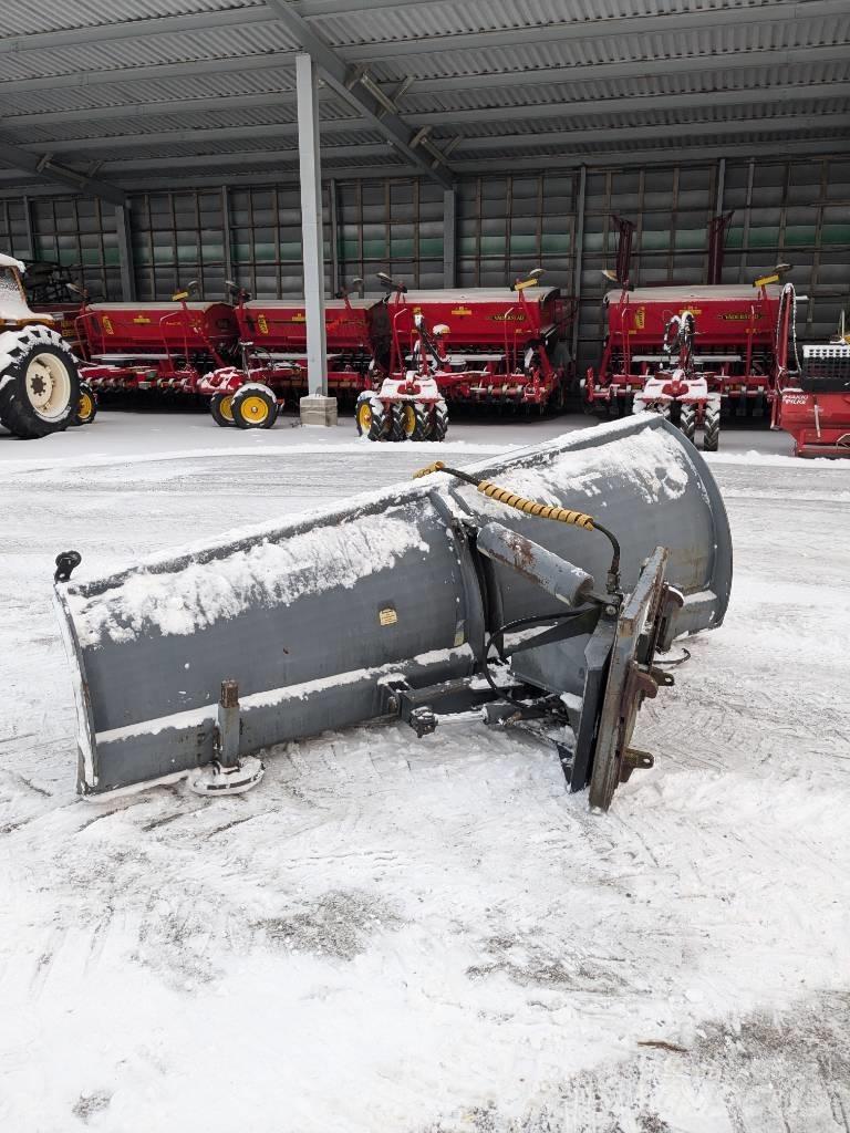 Stark AL3200 EURO 刮雪板和犁