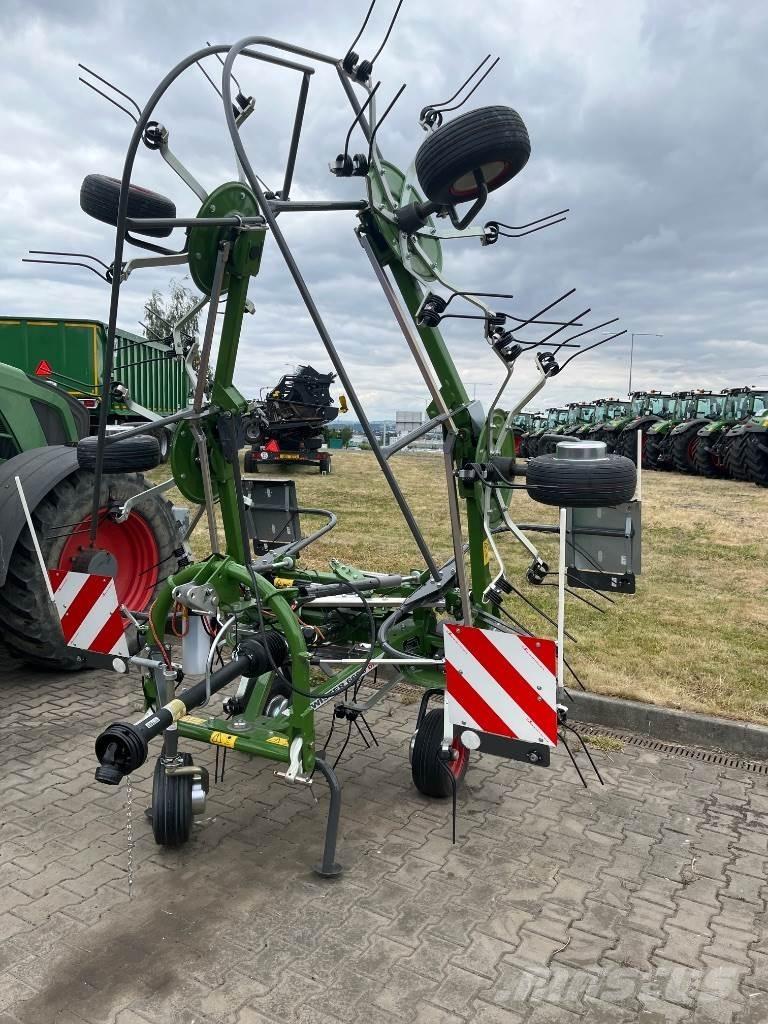 Fendt Twister 6606 耙與翻草機