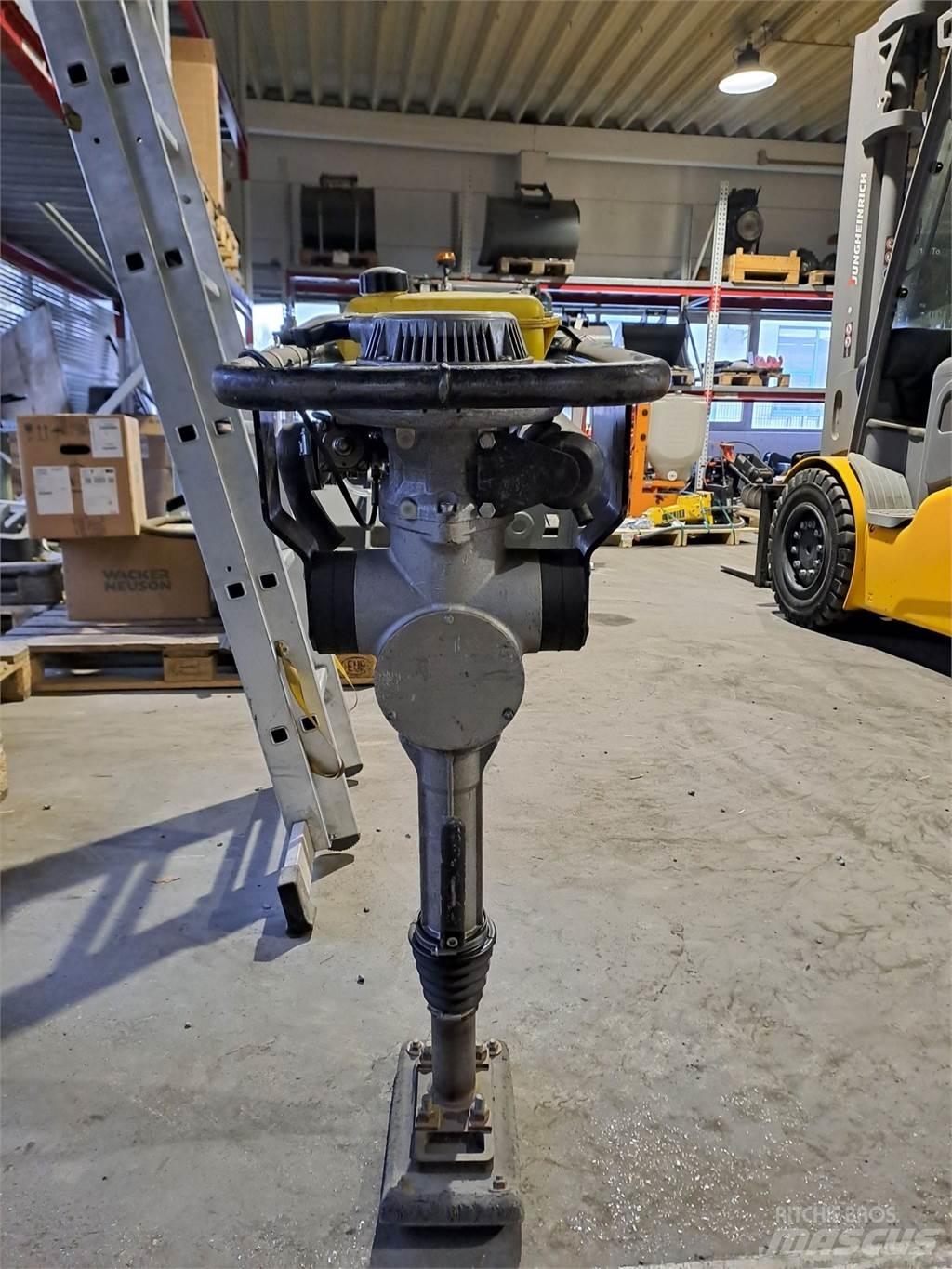 Wacker Neuson BS30 砸道機/夯實機