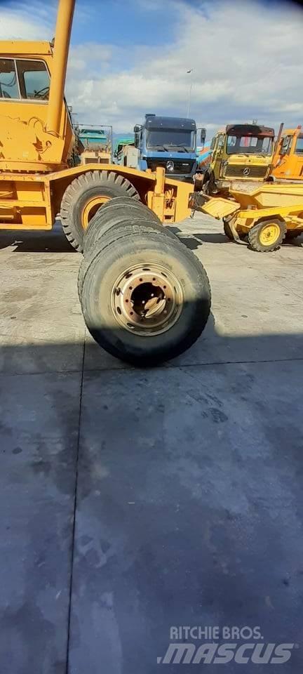 Bridgestone 13R22.5 輪胎、車輪和輪圈
