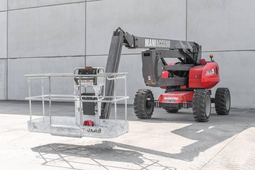 Manitou 200 ATJ 曲臂高空作業車