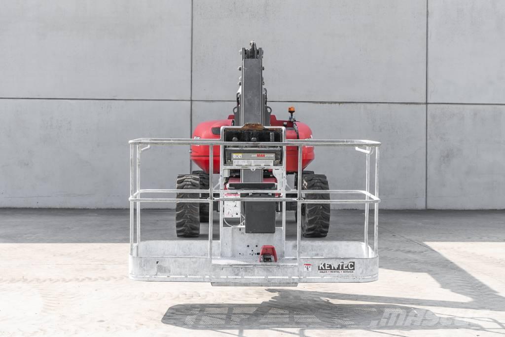 Manitou 200 ATJ 曲臂高空作業車