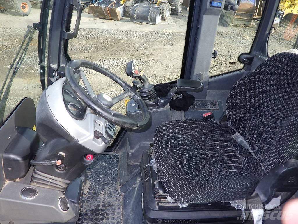 Schäffer 5470 Z 輪胎式裝載機