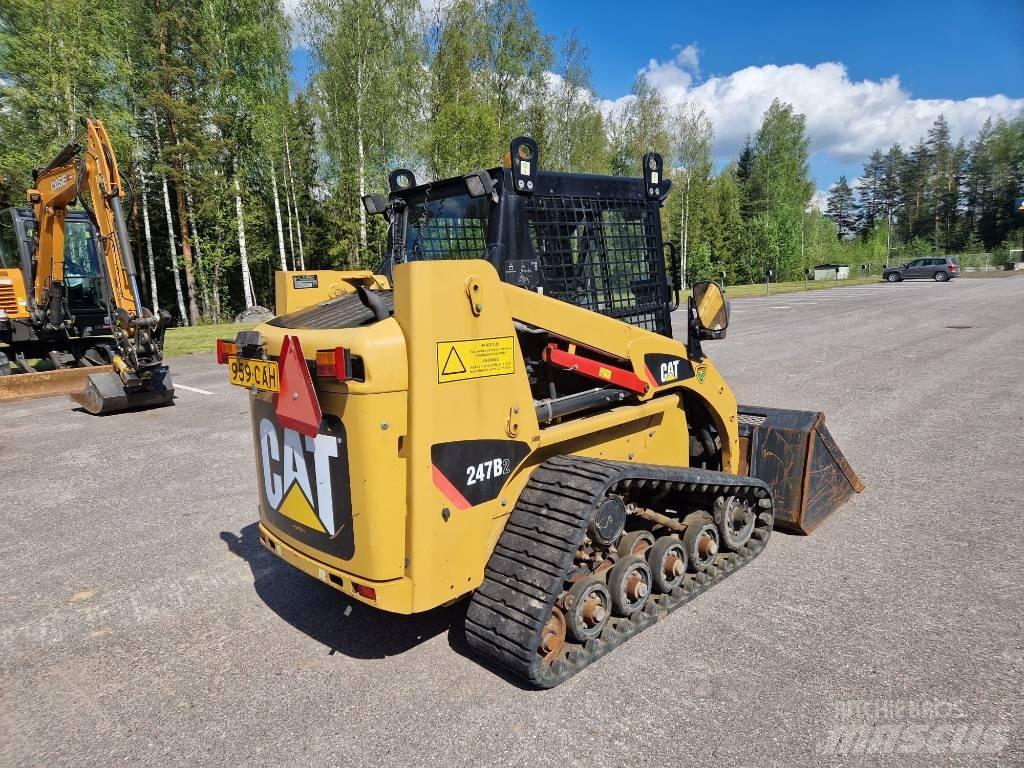 CAT 247 B 2 滑移轉向裝載機