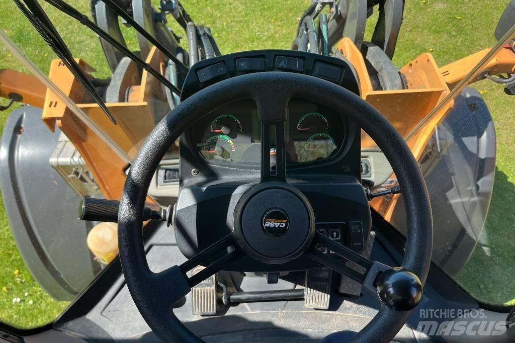 CASE 521 F XT 輪胎式裝載機