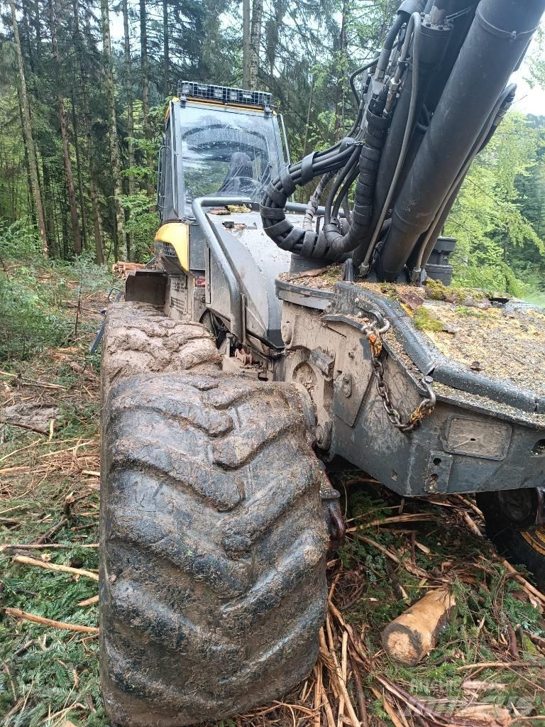 Ponsse Ergo 8W 收穫機