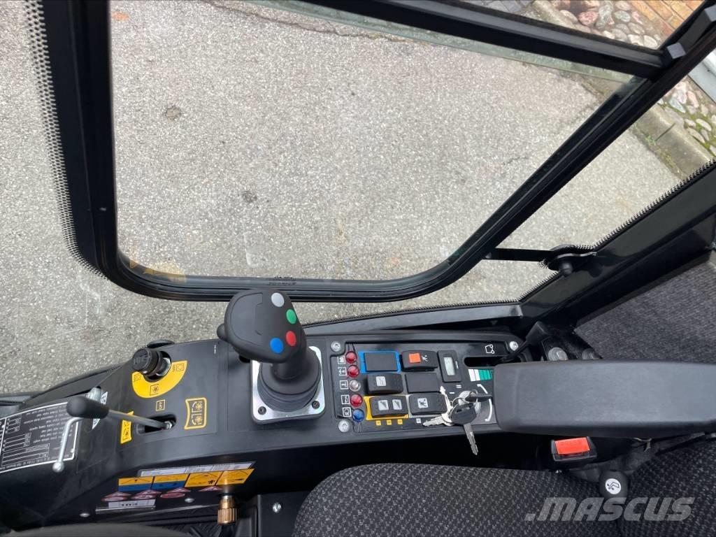  Kārcher MIC 26 工具車