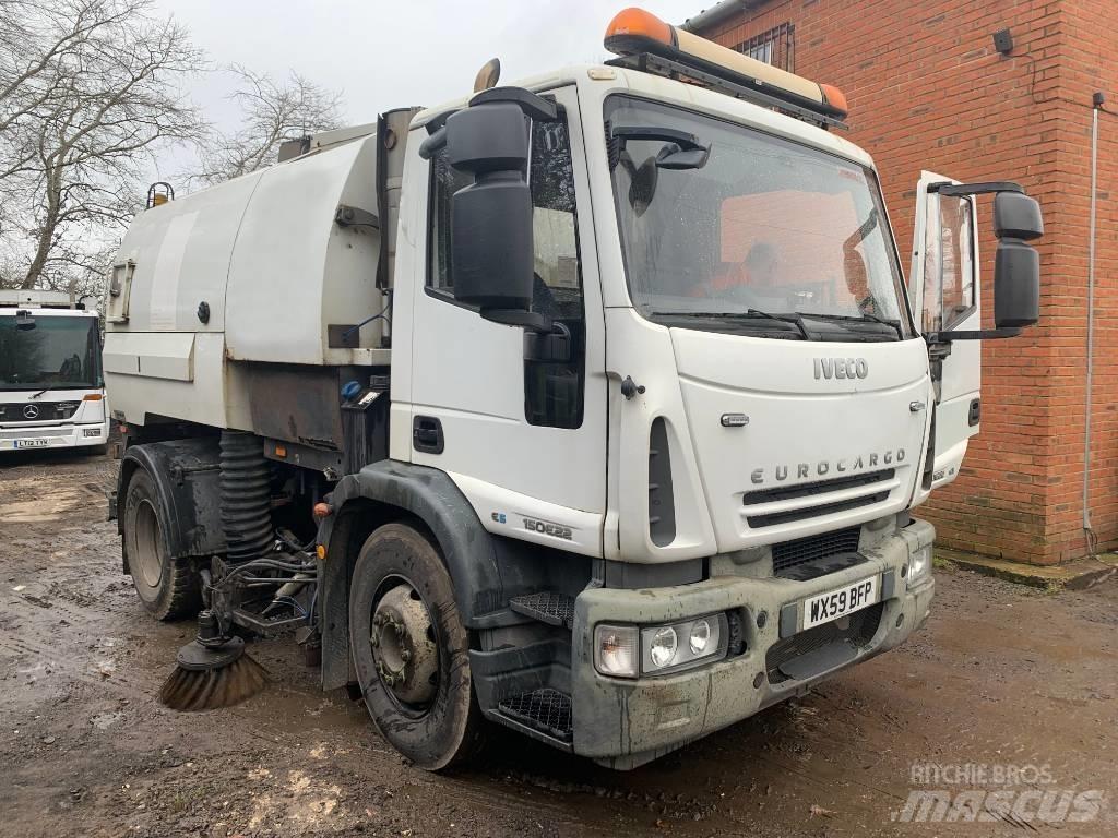 Iveco 150E 22 掃倉機