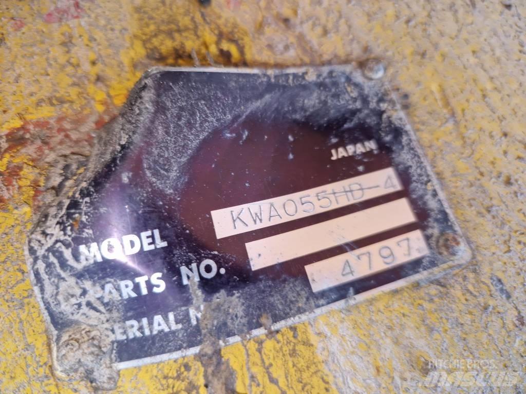 Komatsu KWA 055HD-4 軸