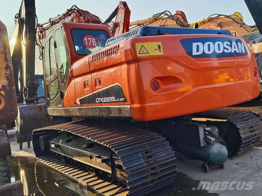 Doosan DX225LC-9C 履帶式 挖土機/掘鑿機/挖掘機