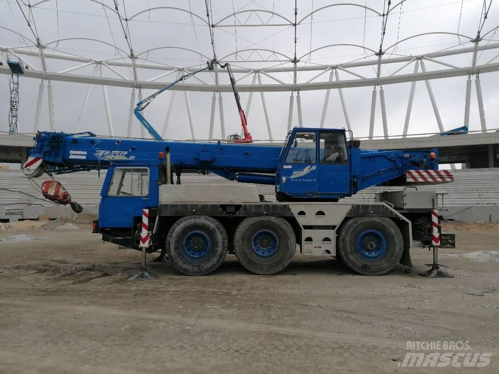 Liebherr LTM 1035 全路面起重機/吊車