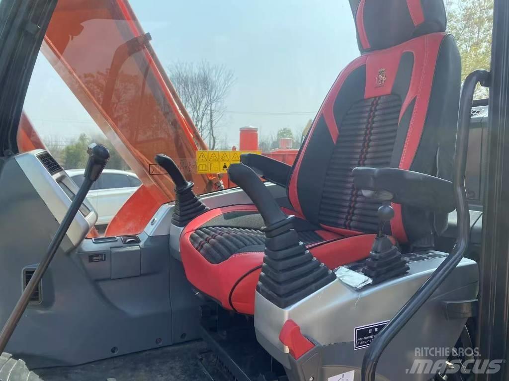 Doosan DX 75-9 C 中型挖土機/掘鑿機/挖掘機 7t-12t