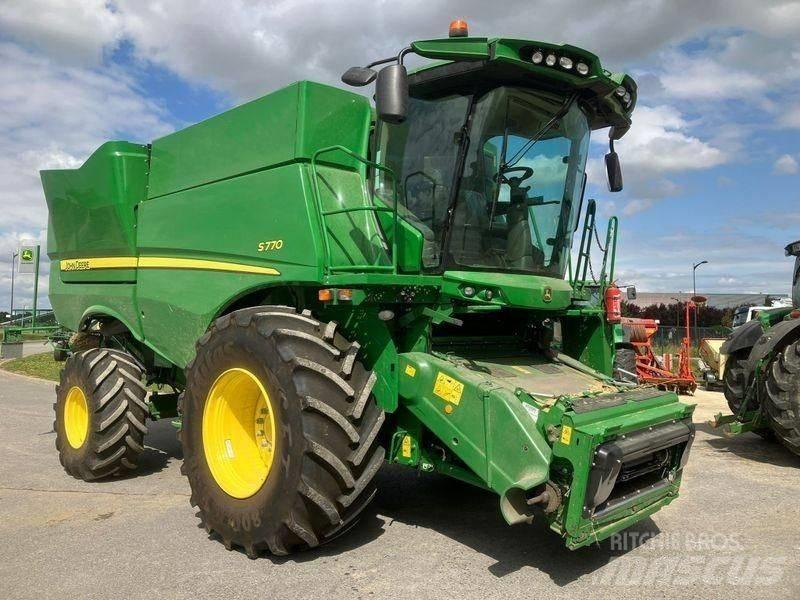 John Deere S770 聯合收穫機