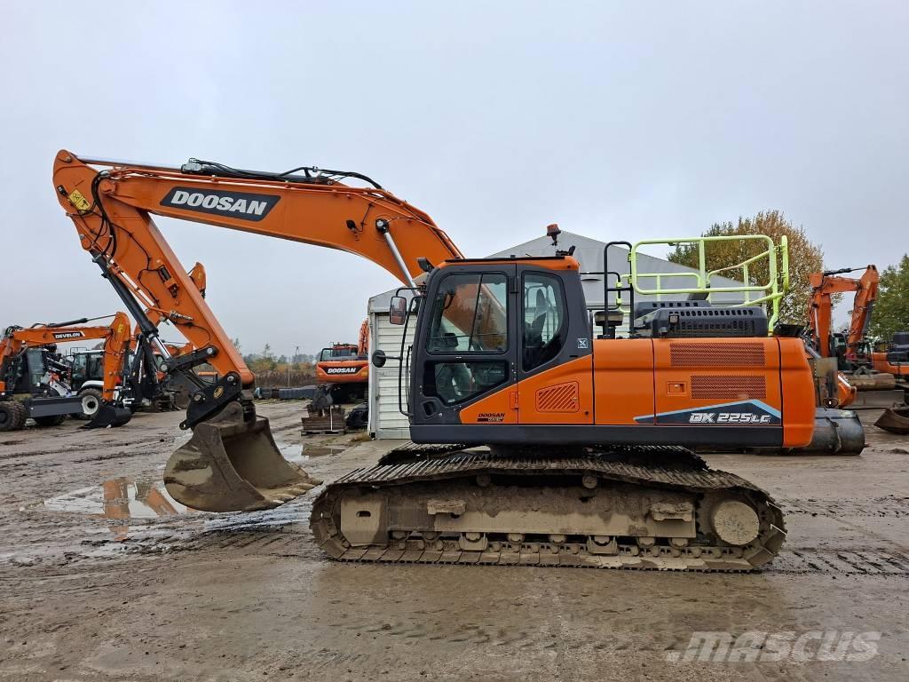 Doosan DX 225 LC 履帶式 挖土機/掘鑿機/挖掘機