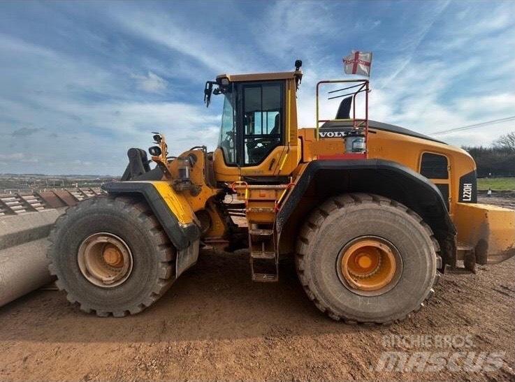 Volvo L 220 H 輪胎式裝載機