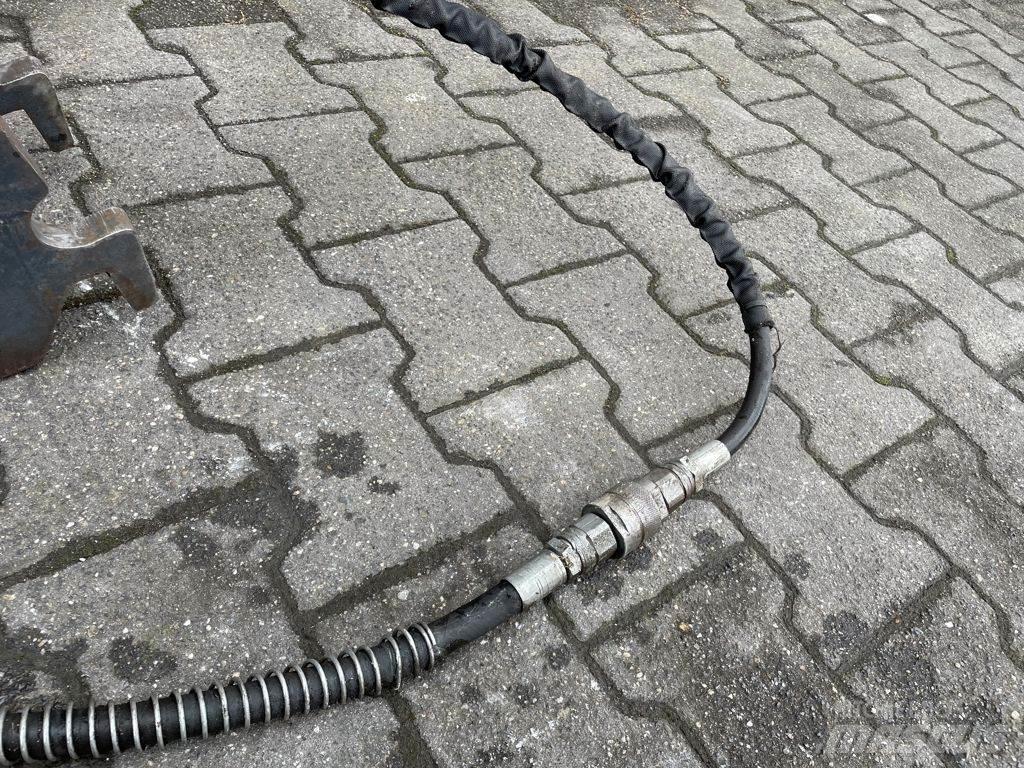 Gehl GS35 鐵鎚/碎石機