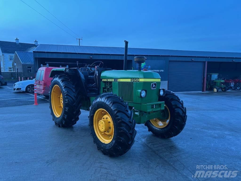 John Deere 2850 曳引機