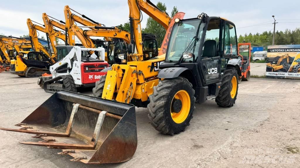 JCB 531-70 伸縮輪式裝載機