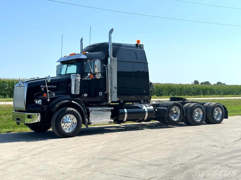 Western Star 4900 曳引機組件