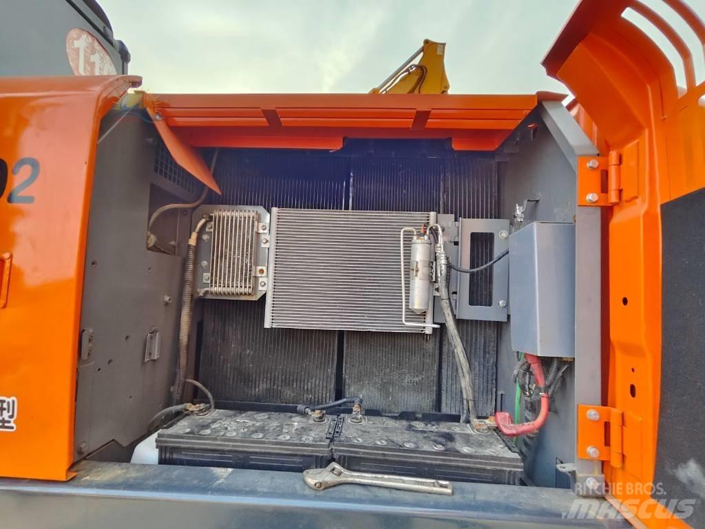 Hitachi ZX 210 履帶式 挖土機/掘鑿機/挖掘機