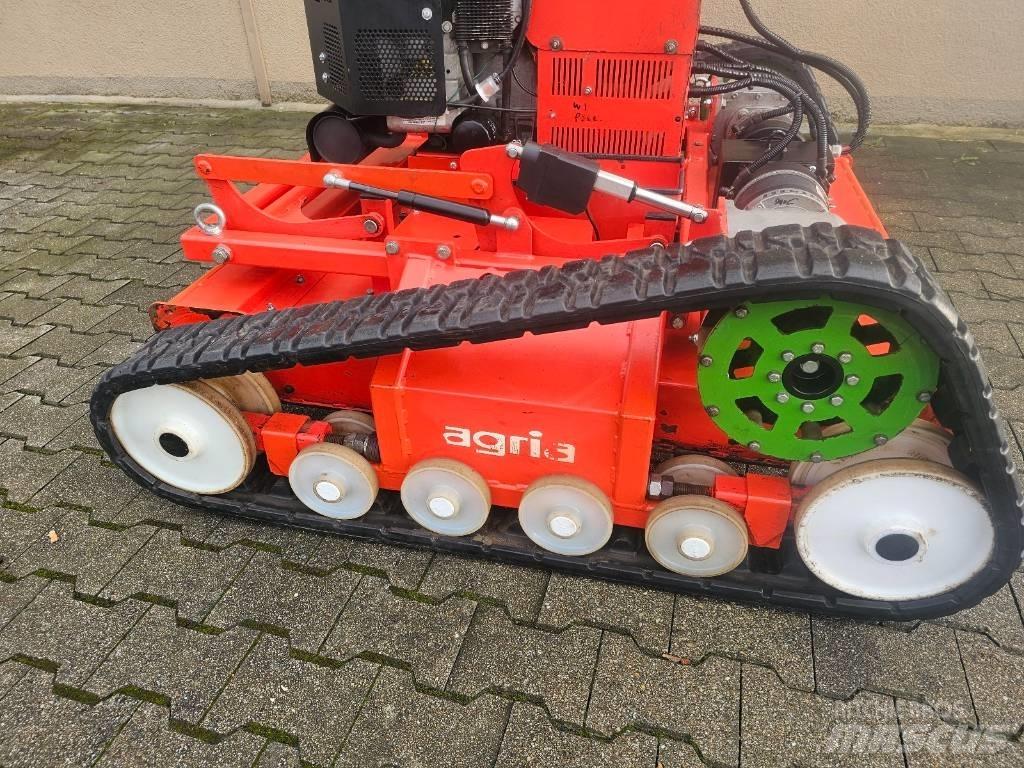 Agria 9600-112 裝載與牽引式割草機
